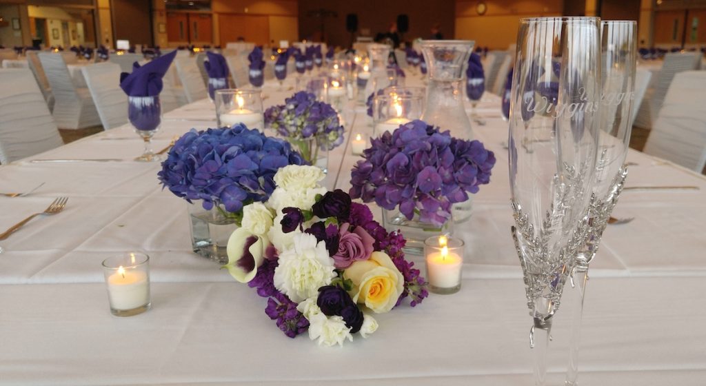 floral table settings for wedding receptions