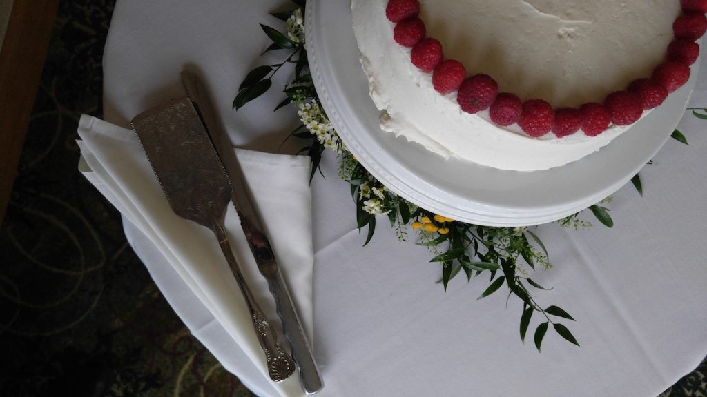 wedding cake cutting utensils on table